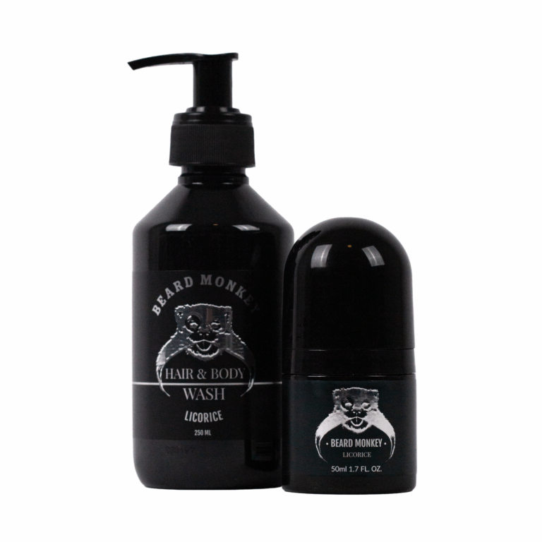 Två produkter från Beard Monkey i doften Minty/Raspberry – en svart pumpflaska med Hair & Body Wash (250 ml) och en matchande svart deodorantroll-on (50 ml), båda med silvrig logotyp och etikett.