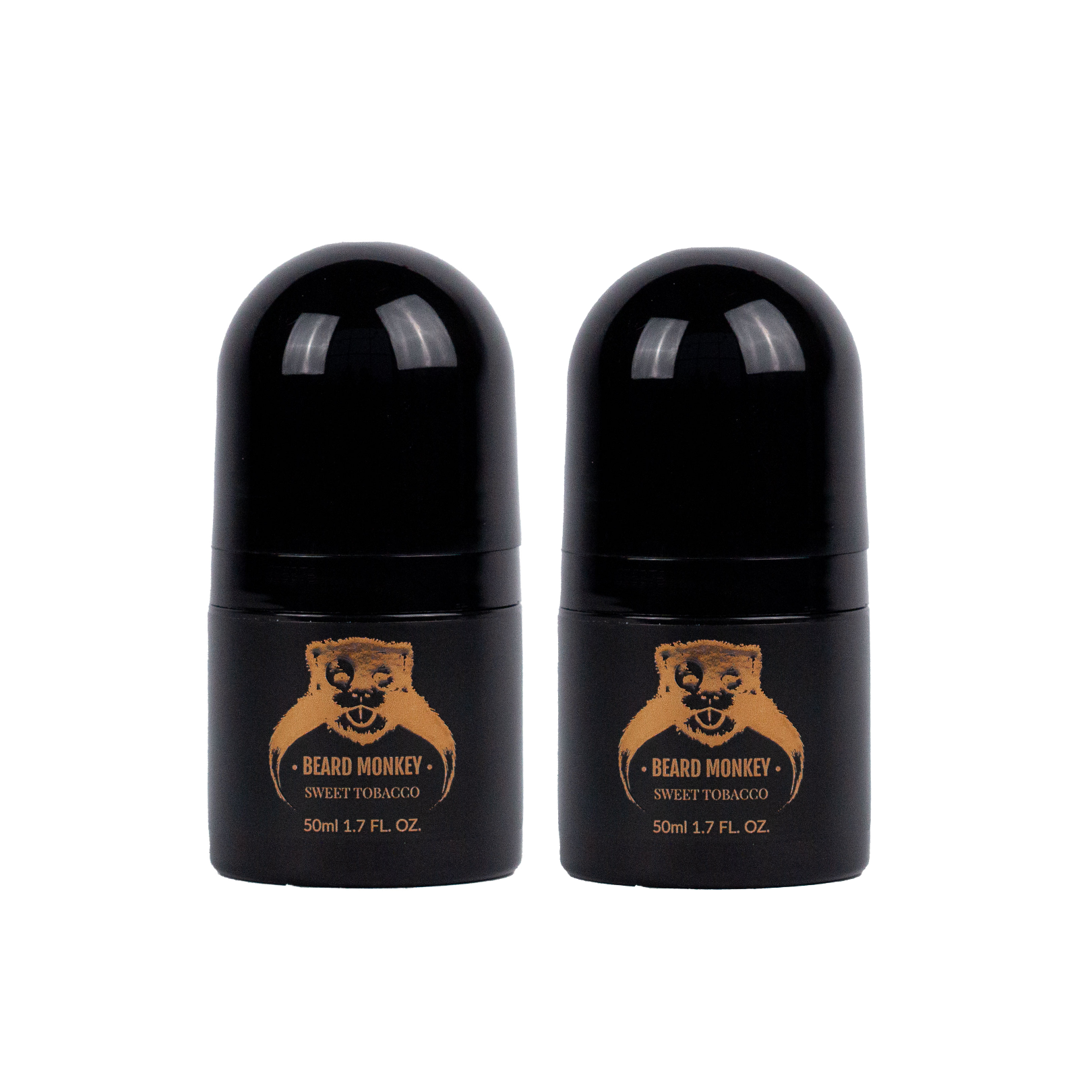 Två svarta cylindriska deodoranter med bronsfärgade detaljer märkt "Beard Monkey Sweet Tobacco" med apa som logotyp.