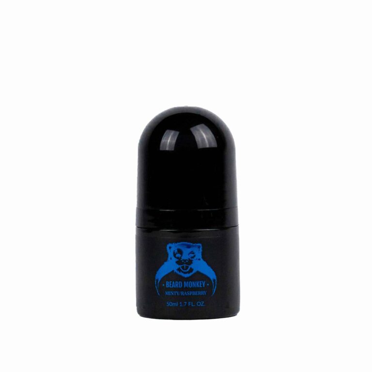 En svart cylindrisk deodorant med blå detaljer märkt "Beard Monkey Minty/Raspberry" med en apa som logotyp.